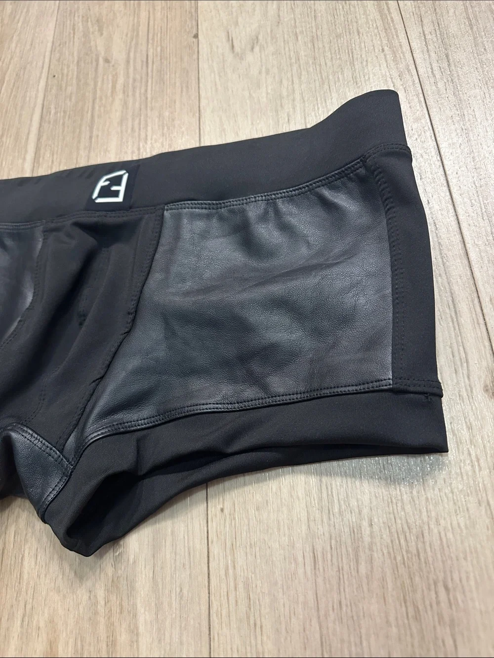 FUNARI New York Adam Trunks L/XL